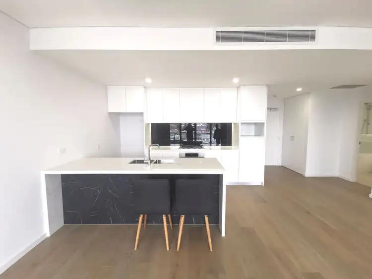 1 Glen Street