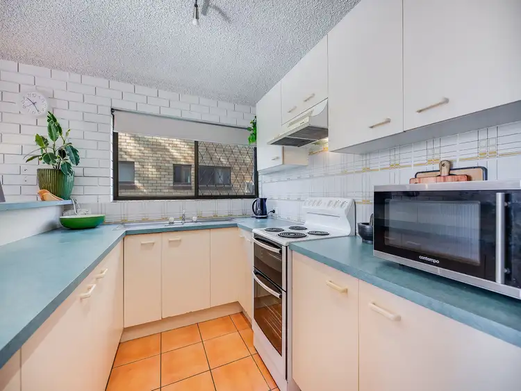 Sixth view of Homely unit listing, 2/20 Pangarinda Place, Mooloolaba QLD 4557