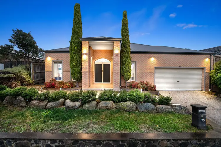 7 Mountain Way, Doreen VIC 3754