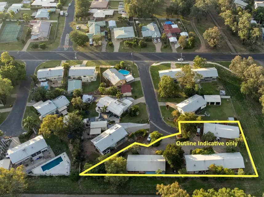 Main view of Homely block of units listing, 4 Andrea Place, Emerald QLD 4720