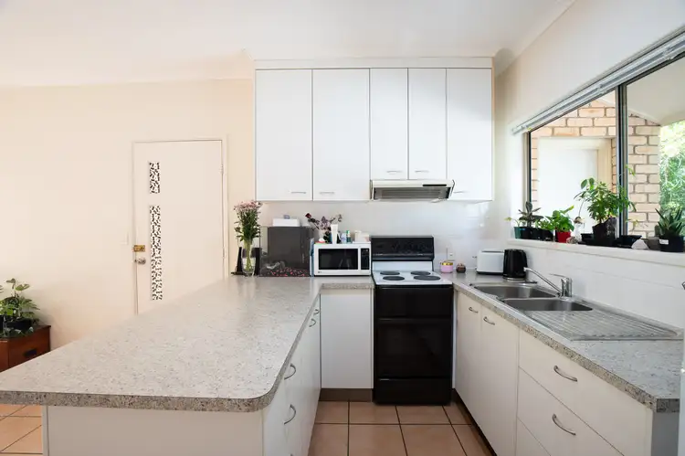 Sixth view of Homely block of units listing, 4 Andrea Place, Emerald QLD 4720