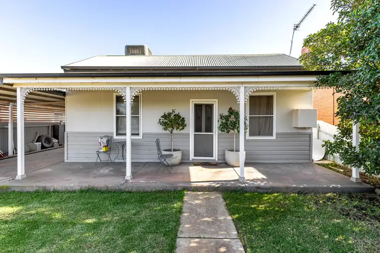 68 Methul Street North, Coolamon NSW 2701