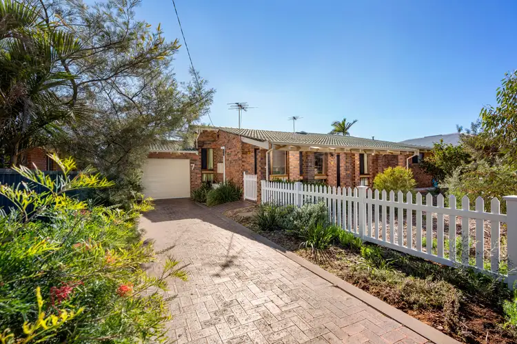7 O'Connor Street, Bluff Point WA 6530