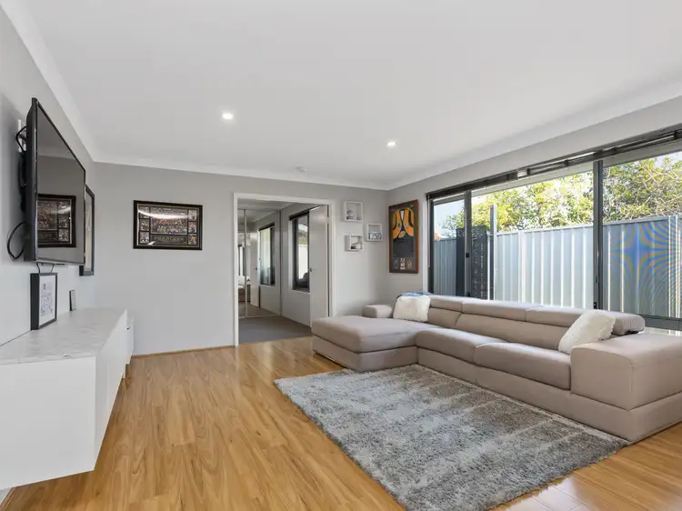 3/7 Lunar Way, Beckenham WA 6107