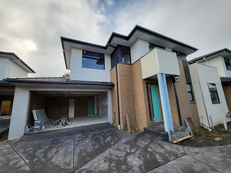 Main view of Homely townhouse listing, 2/16 Gordon Street, Croydon VIC 3136