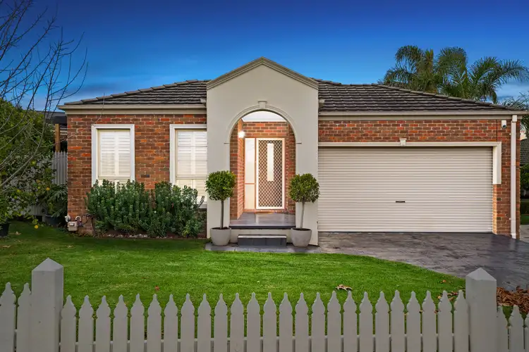32 Farview Drive, Rowville VIC 3178