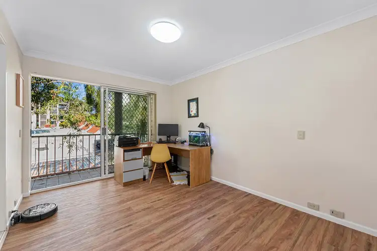 Seventh view of Homely unit listing, 6/160 Clarence Road, Indooroopilly QLD 4068