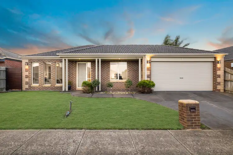 17 Drysdale Street, Pakenham VIC 3810