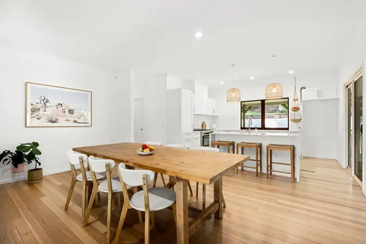 30 Suzen Court