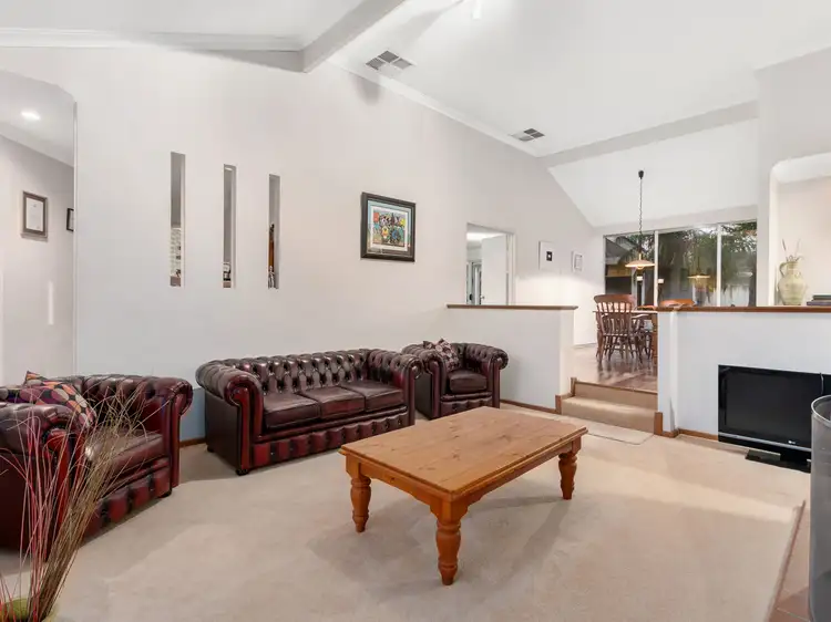 Fifth view of Homely house listing, 15 Glasnevin Court, Waterford WA 6152