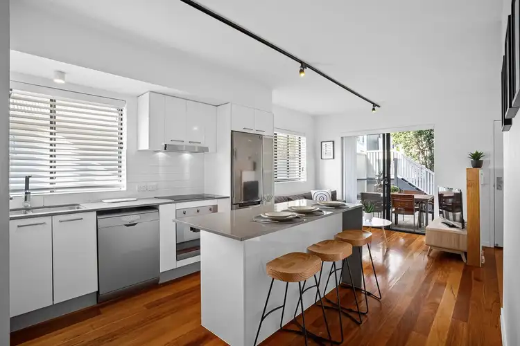 1/11 Wordsworth Street, Bulimba QLD 4171