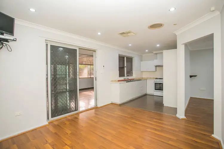 Sixth view of Homely house listing, 10 Roderick Close, Gosnells WA 6110