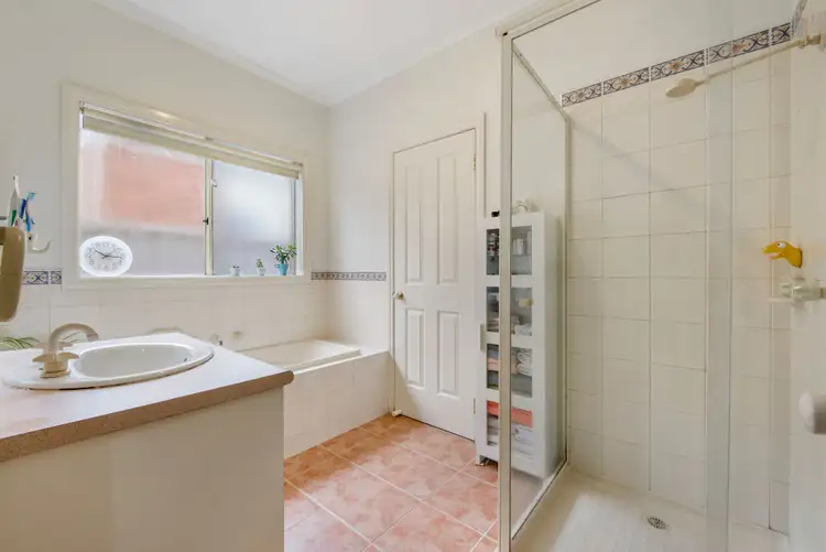 Fifth view of Homely house listing, 4 Yendon Close, Caroline Springs VIC 3023