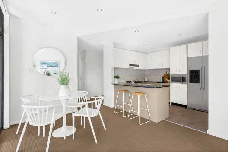 Third view of Homely apartment listing, 15/20-22 Kembla Street, Wollongong NSW 2500