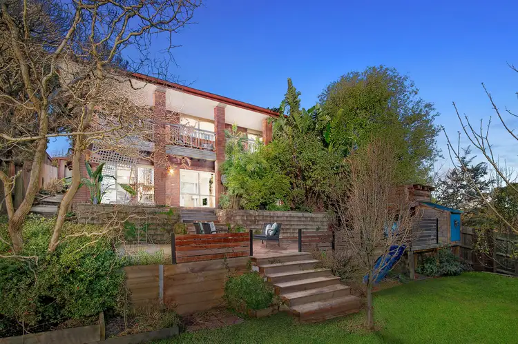2 Meridian Court, Mooroolbark VIC 3138