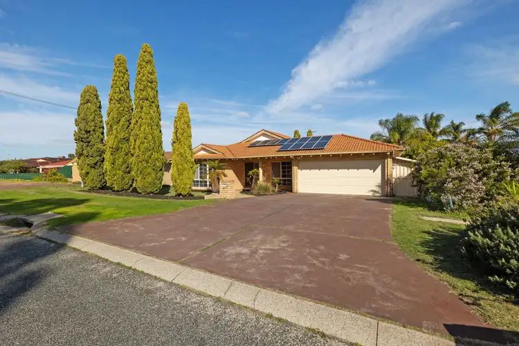 14 Bresnahan Place, Marangaroo WA 6064