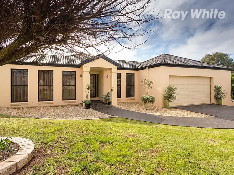 1 O'Mahony Close, Lavington NSW 2641
