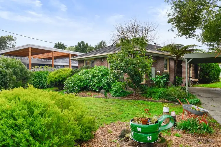 15 Arkarra Court, Mooroolbark VIC 3138