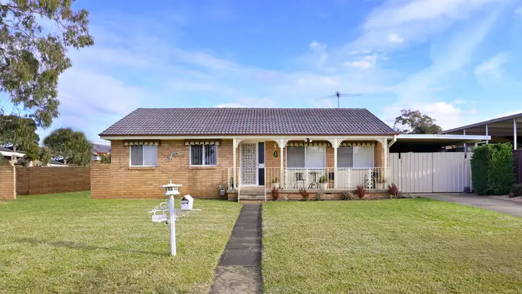5 Kullaroo Avenue, Bradbury NSW 2560