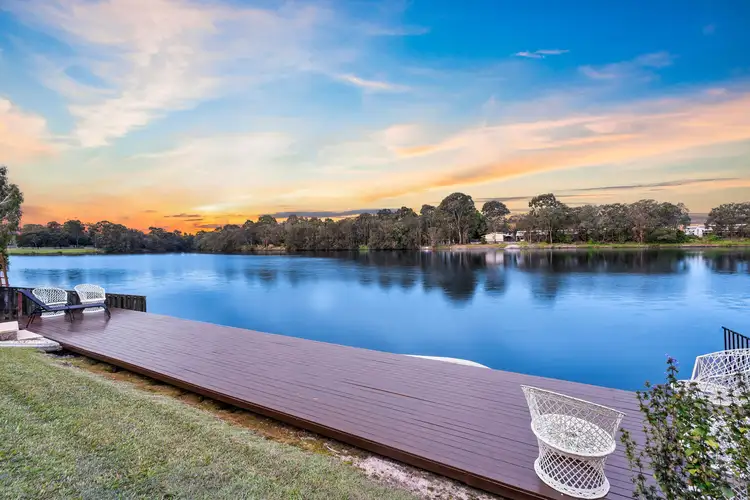 10 Marjorie Crescent, Benowa QLD 4217