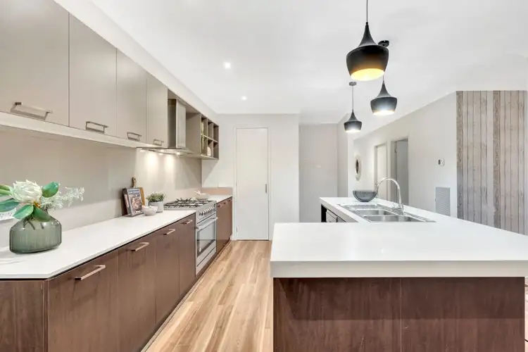 Fifth view of Homely house listing, 81 Charteris Drive, Craigieburn VIC 3064