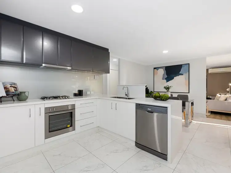 Fifth view of Homely house listing, 1/33 Ellam Street, St James WA 6102