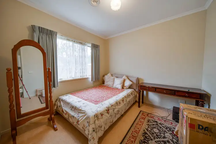 Fifth view of Homely house listing, 2 Cresthaven Place, East Bendigo VIC 3550