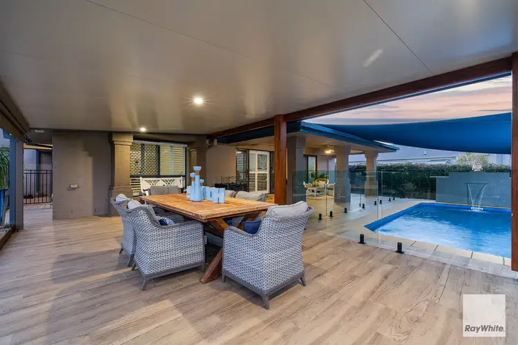 40 Lowe Circuit, Redland Bay QLD 4165