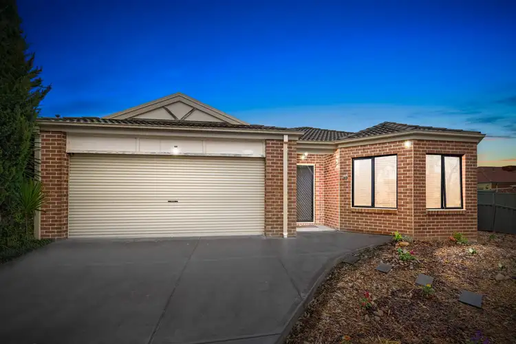 19 Mundi Crescent, Manor Lakes VIC 3024