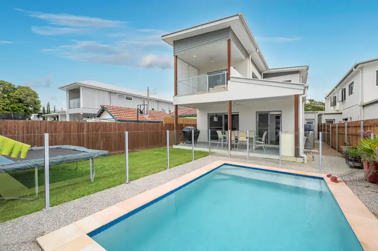 31 Ure Street, Hendra QLD 4011
