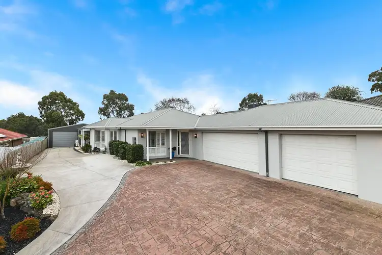 11 Yardley Court, Berwick VIC 3806