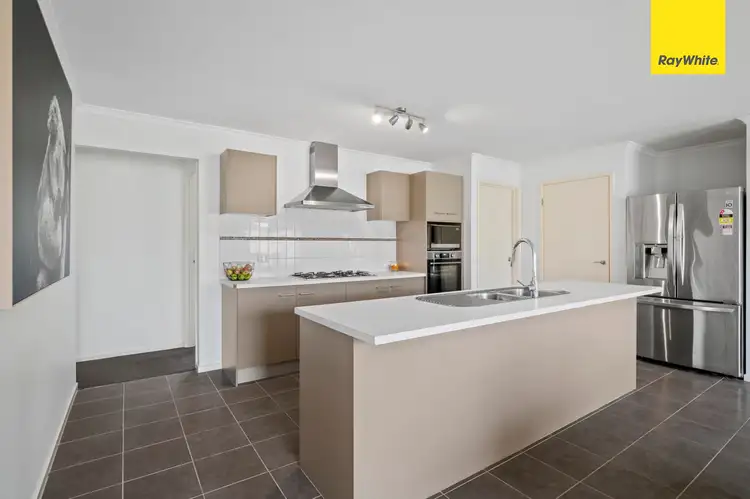 Fourth view of Homely house listing, 39 Featherhead Way, Harkness VIC 3337