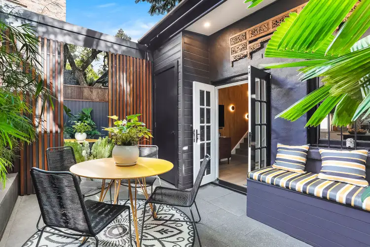 76 Little Riley Street, Surry Hills NSW 2010