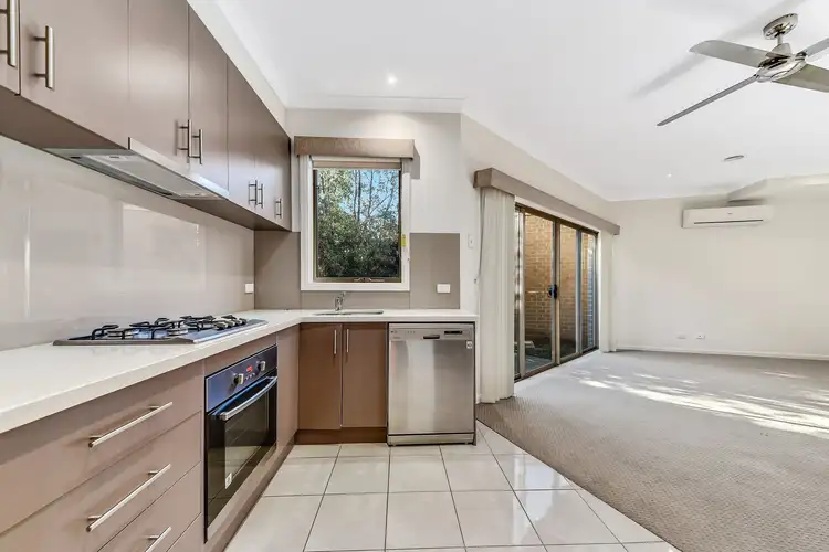 Fifth view of Homely townhouse listing, 2/4 Daniher Close, Berwick VIC 3806