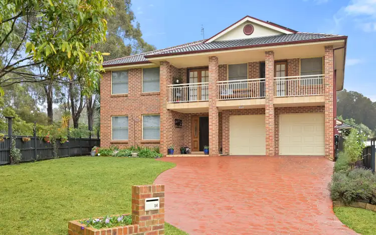 16 Persoonia Close, Mount Annan NSW 2567