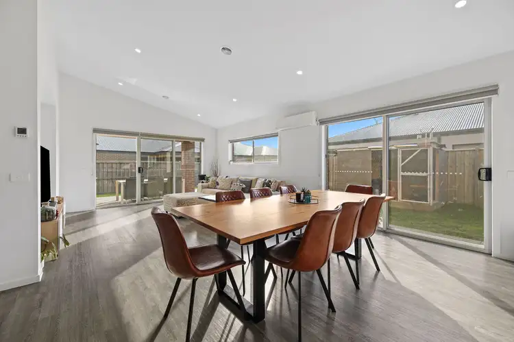 Fifth view of Homely house listing, 4 Kakoura Street, Drouin VIC 3818