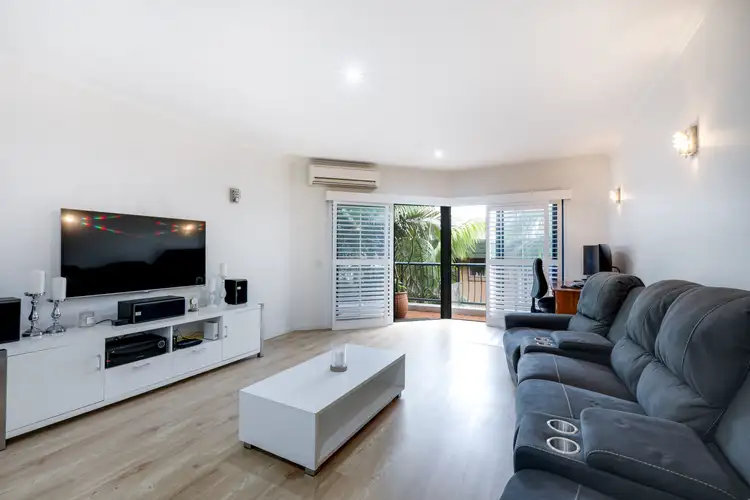 Main view of Homely apartment listing, 11/10-16 Tarcoola Crescent, Chevron Island QLD 4217
