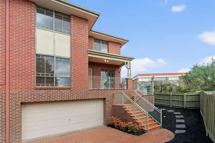 24 Morawa Drive, Mulgrave VIC 3170