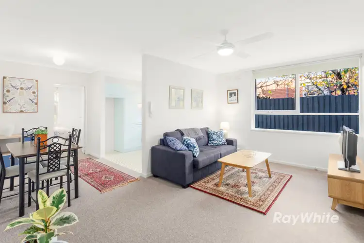 2/1150 Dandenong Road, Carnegie VIC 3163