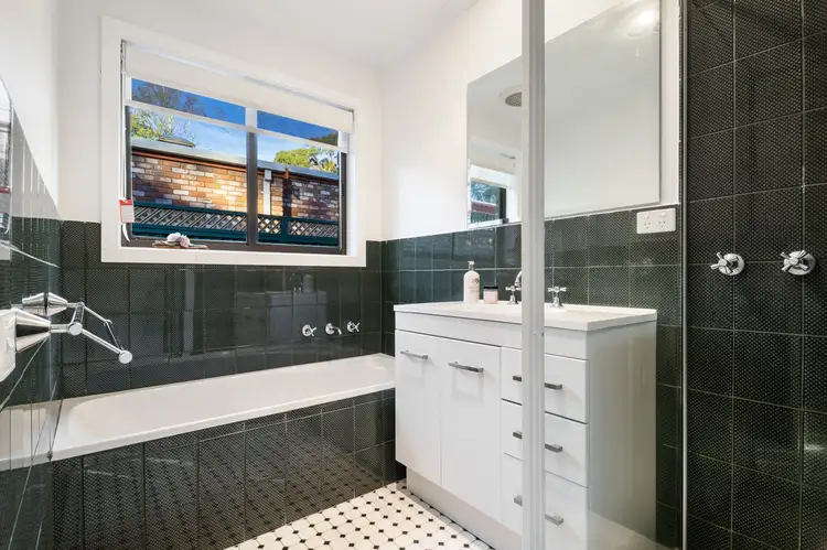 Fifth view of Homely house listing, 6 St Andrews Close, Croydon VIC 3136