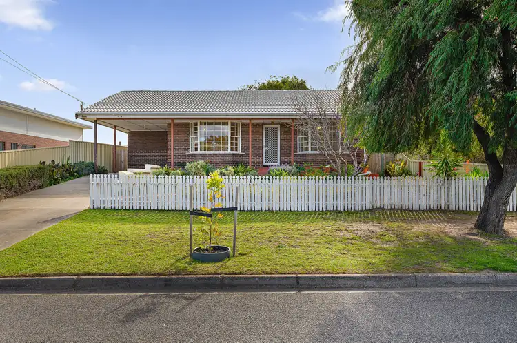 25 Penzance Avenue, Christies Beach SA 5165