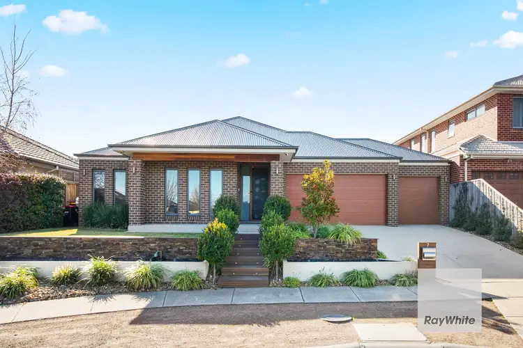 Main view of Homely house listing, 7 Murray Place, Taylors Hill VIC 3037