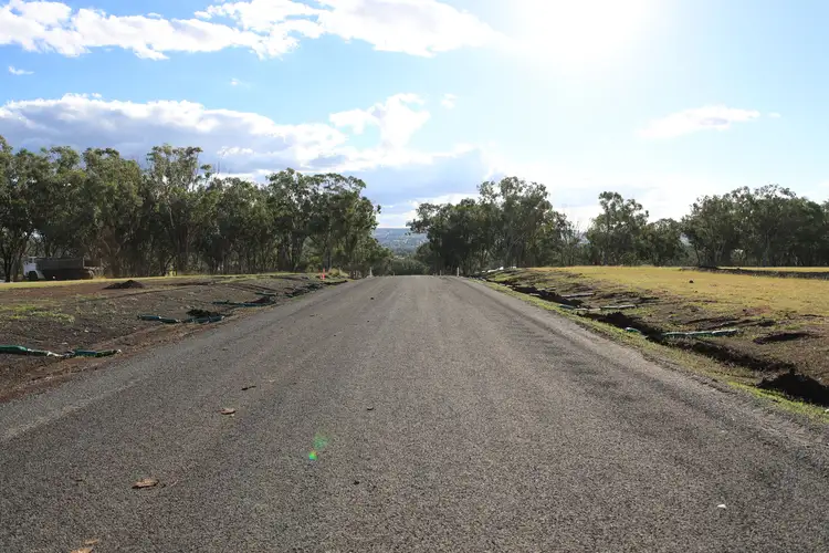 51 Sylvan Drive, Inverell NSW 2360
