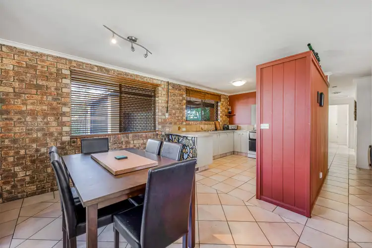 17 Bandaroo Street, Warana QLD 4575