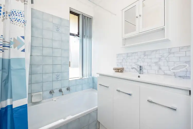 Seventh view of Homely house listing, 4 Leda Court, Merriwa WA 6030