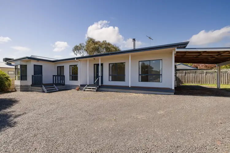 3 Grevilia Close, Cowes VIC 3922