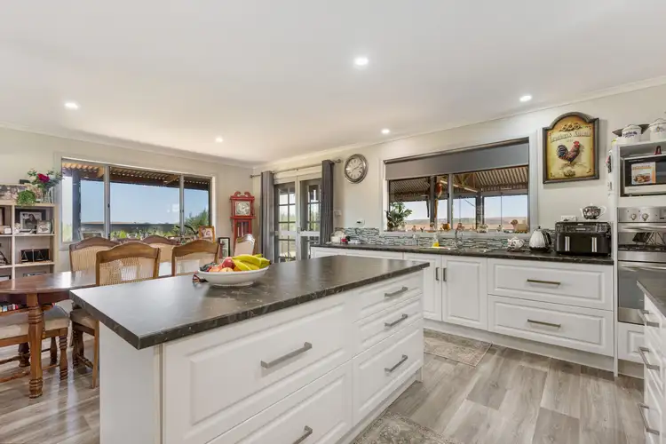 36 Meadow Lane, Walkaway WA 6528