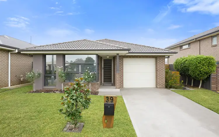 39 Nicholson Parade, Spring Farm NSW 2570