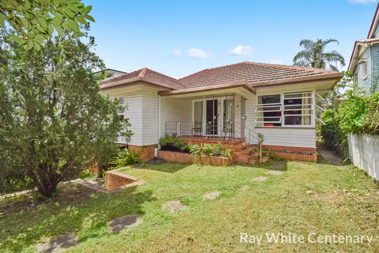 12 Sir Fred Schonell Drive