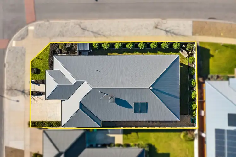 Second view of Homely house listing, 21 Simkin Drive, Benalla VIC 3672